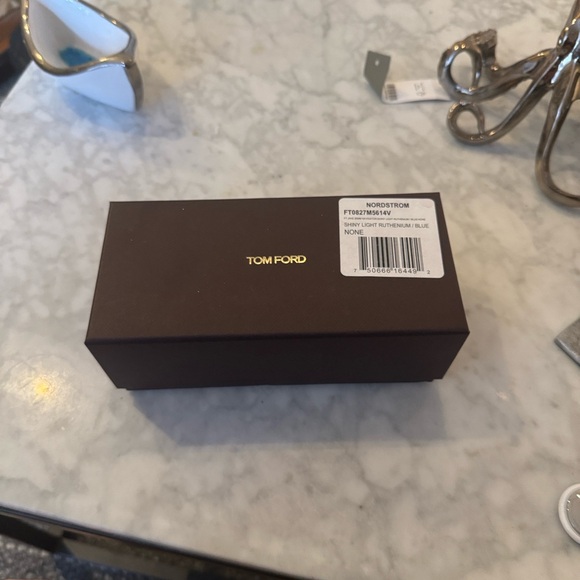 Tom Ford Silver Aviator Sunglasses - Picture 8 of 8